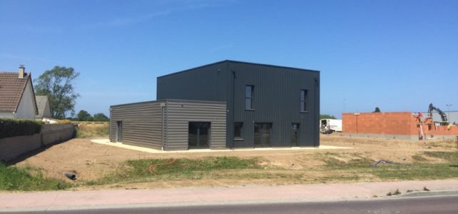 CHANTIER RECEPTIONNE : CONSTRUCTION D’ UNE SALLE DE SPORT A ST VAAST LA HOUGUE (50) CHANTIER RECEPTIONNE : CONSTRUCTION D’ UNE SALLE DE SPORT A ST VAAST LA HOUGUE (50)